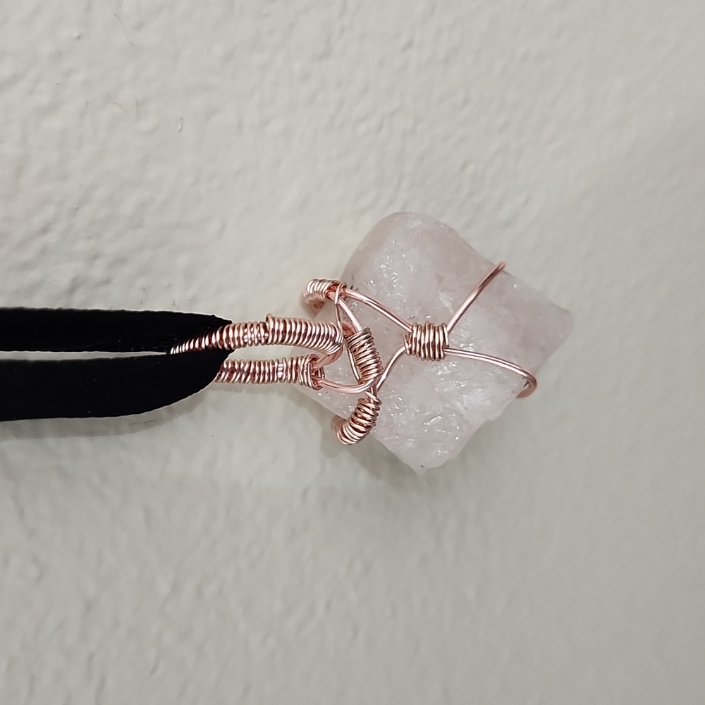 Handmade rose quartz n wire necklace